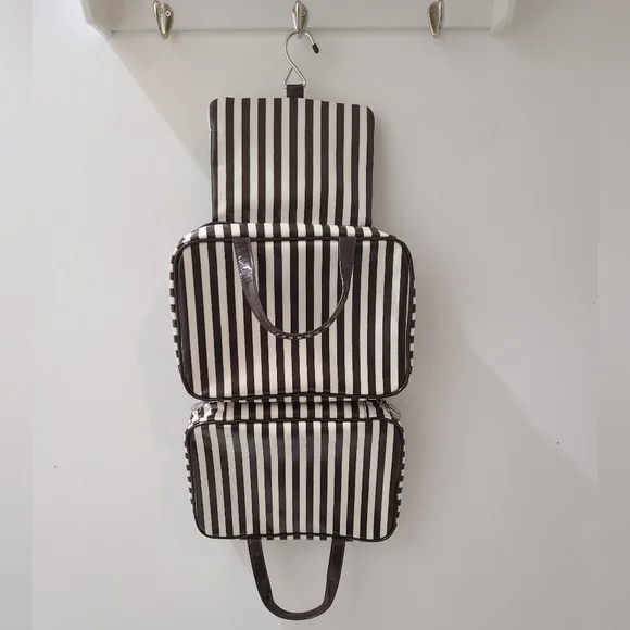 Henri Bendel Vintage Centennial Stripe Large Hanging Travel Accessory Bag - Picture 5 of 13